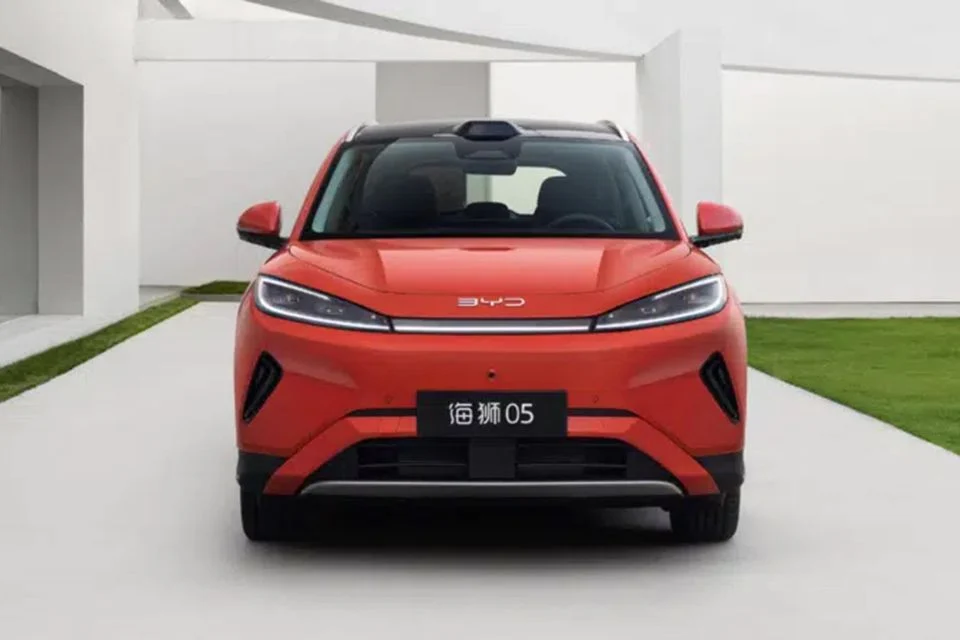 2026 BYD Sealion 05 EV Front Exterior