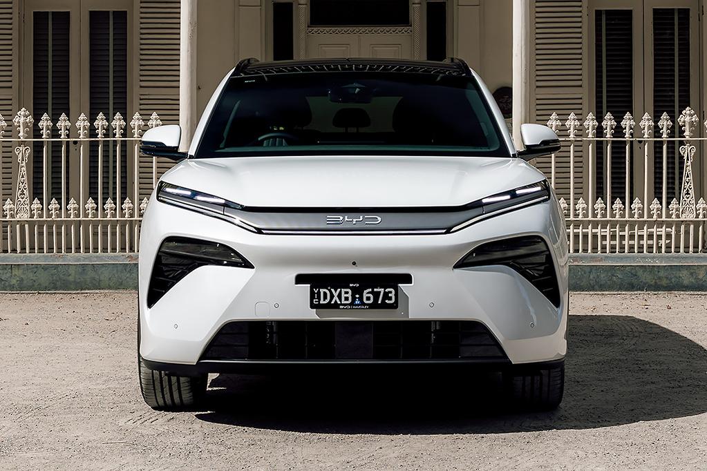 2026 BYD Sealion 08 Front View