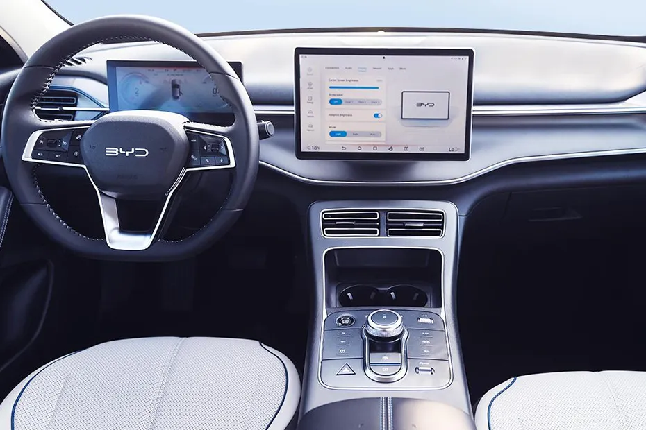 2026 BYD Sealion 05 DM-i Interior Dashboard