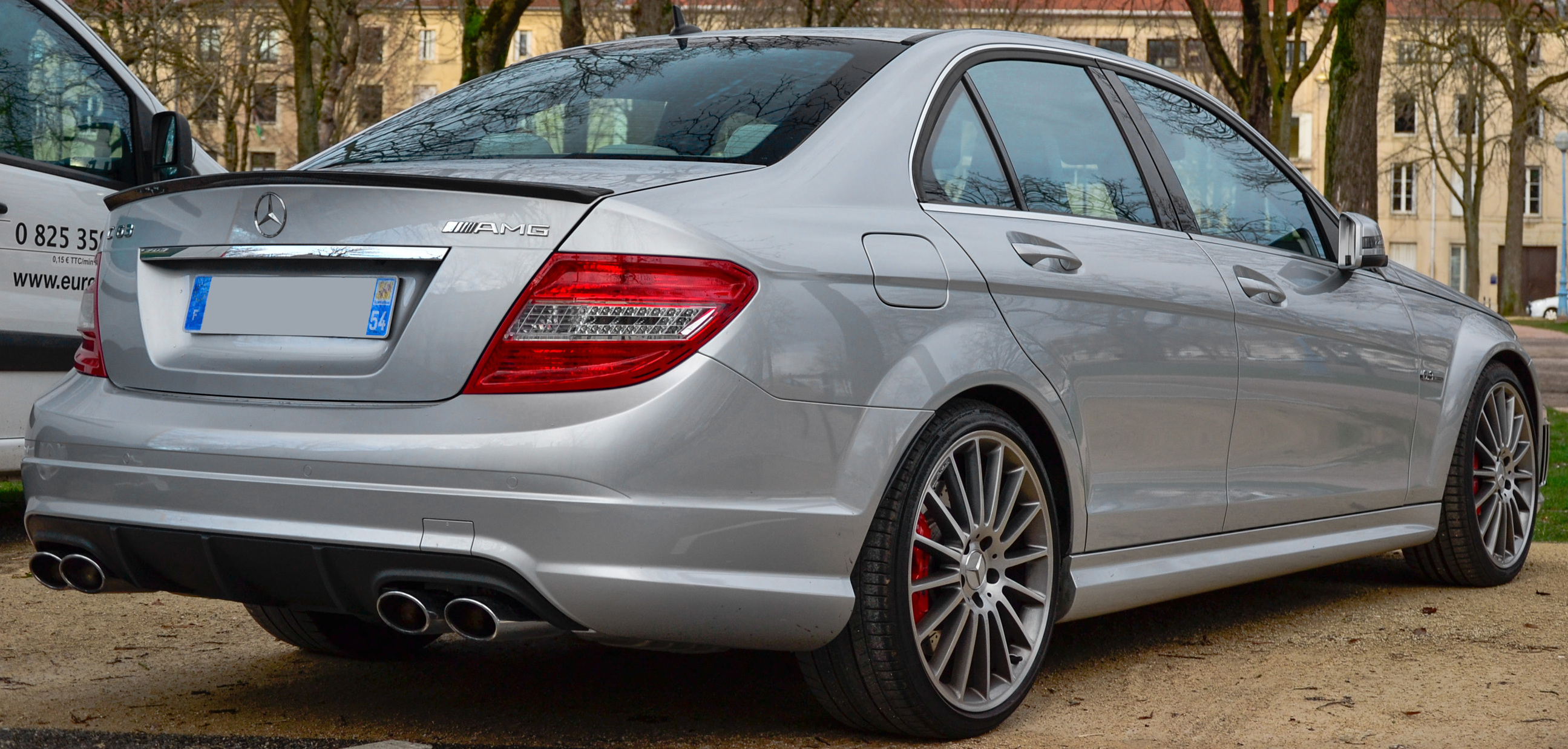 Mercedes-Benz C63 AMG W204 V8 Sedan