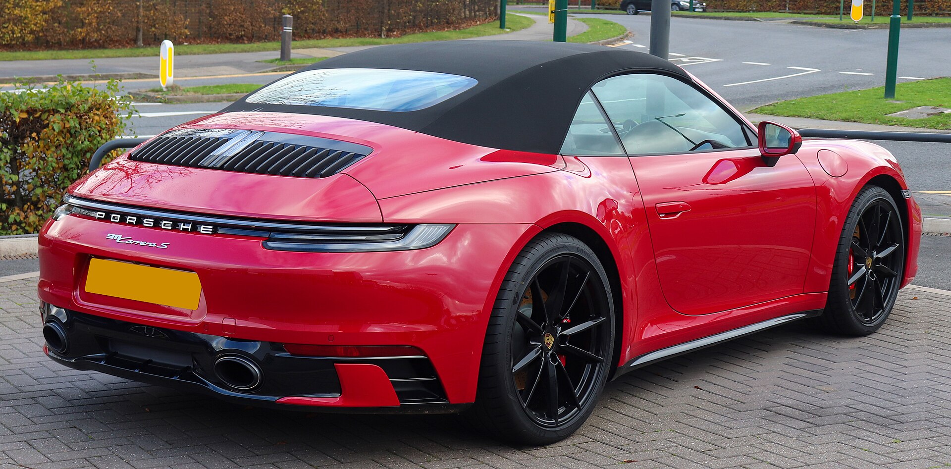 2026 Porsche 911-in İkonik Arxa Görünüşü