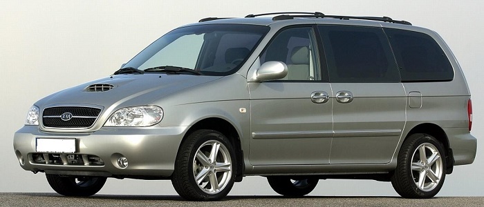 Kia Carnival MPV in Baku