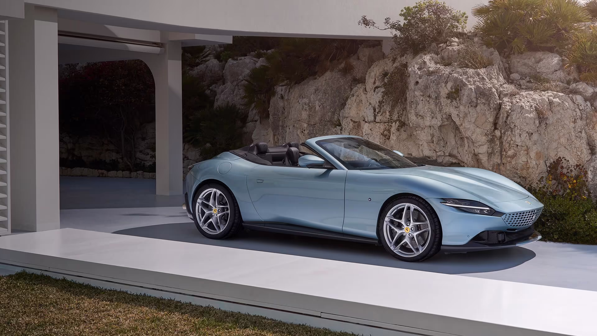 Ferrari Roma Spider 2026