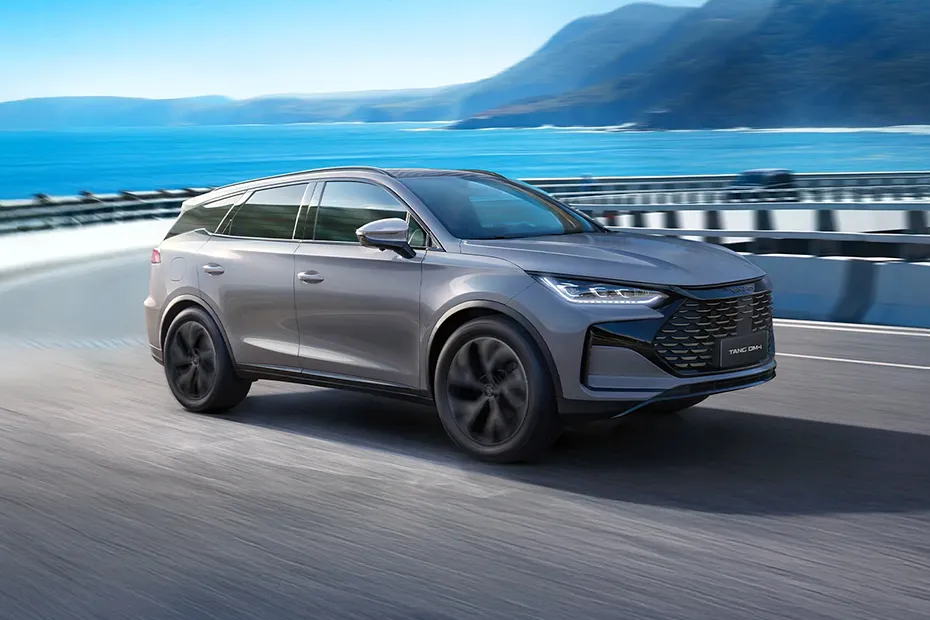 2026 BYD Tang EV Driving